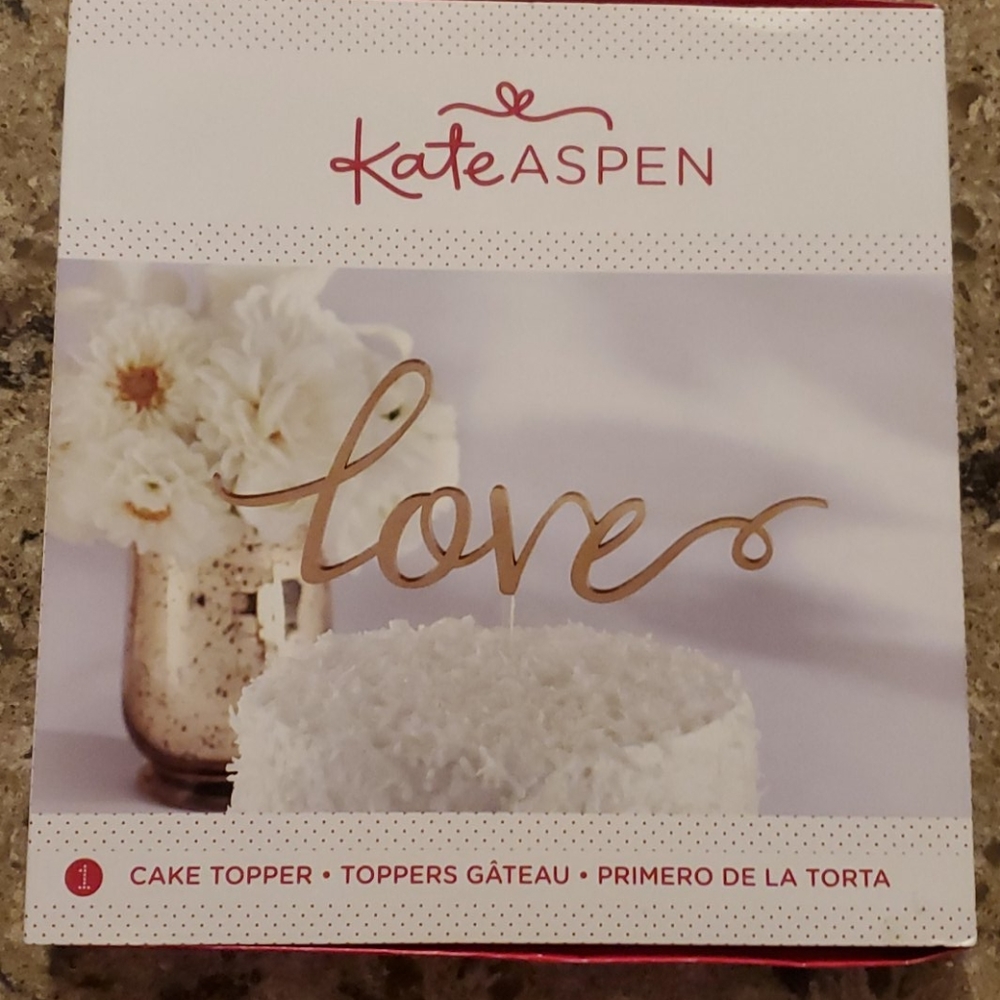 Cake topper
